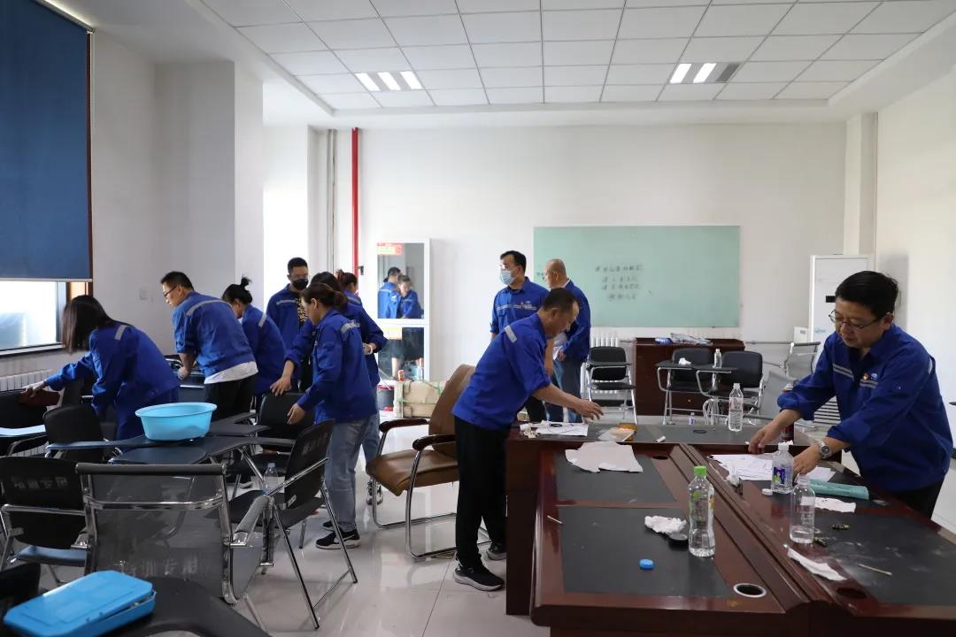 1627889340889611.jpeg 3学史力行 知行合一 大扫除图片一.jpg